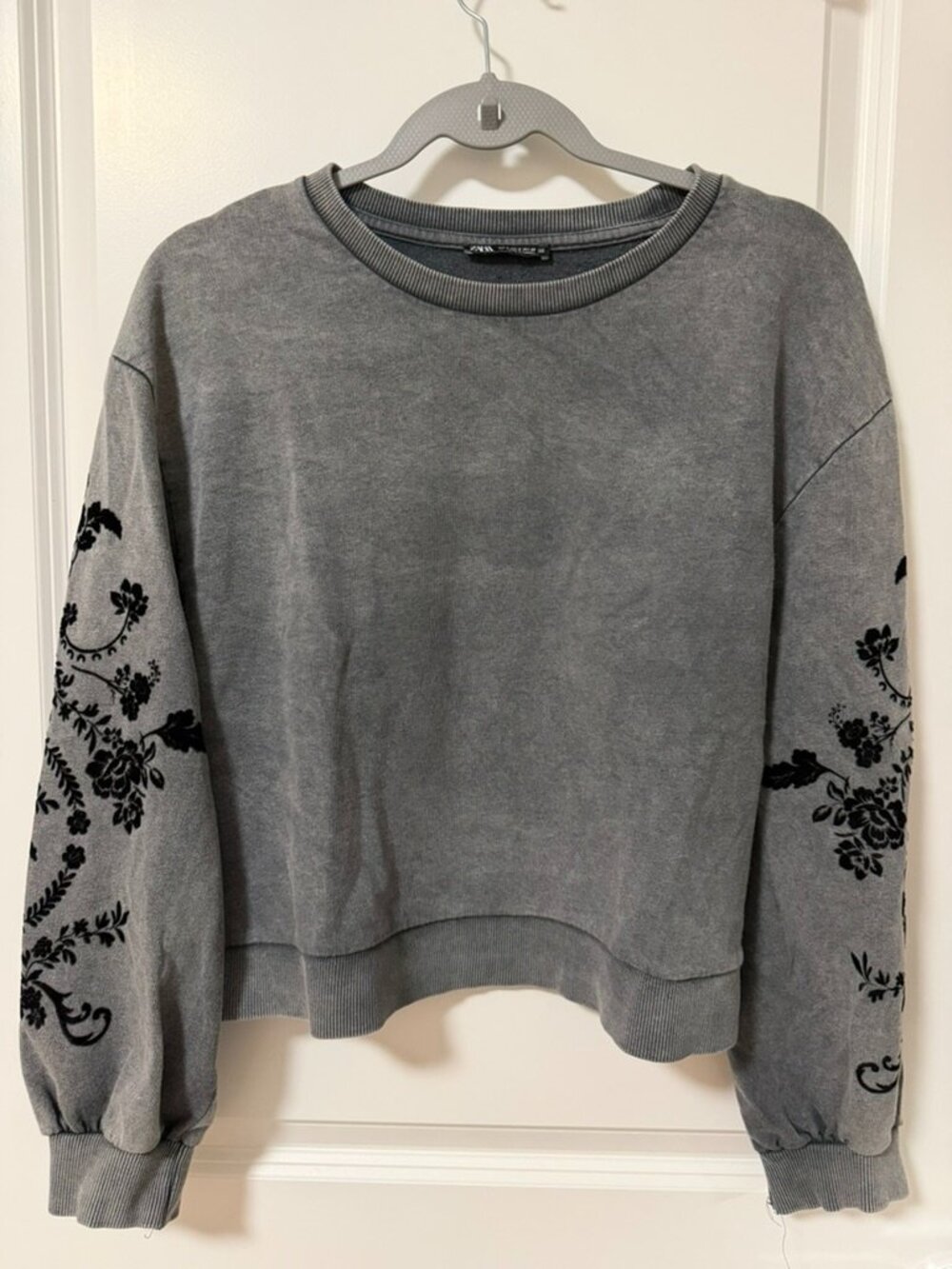 Zara Gray Floral Sleeve Sweatshirt